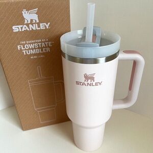 NIB STANLEY QUENCHER H2.0 FlowState™ Tumbler 40 oz ROSE QUARTZ original pink NEW